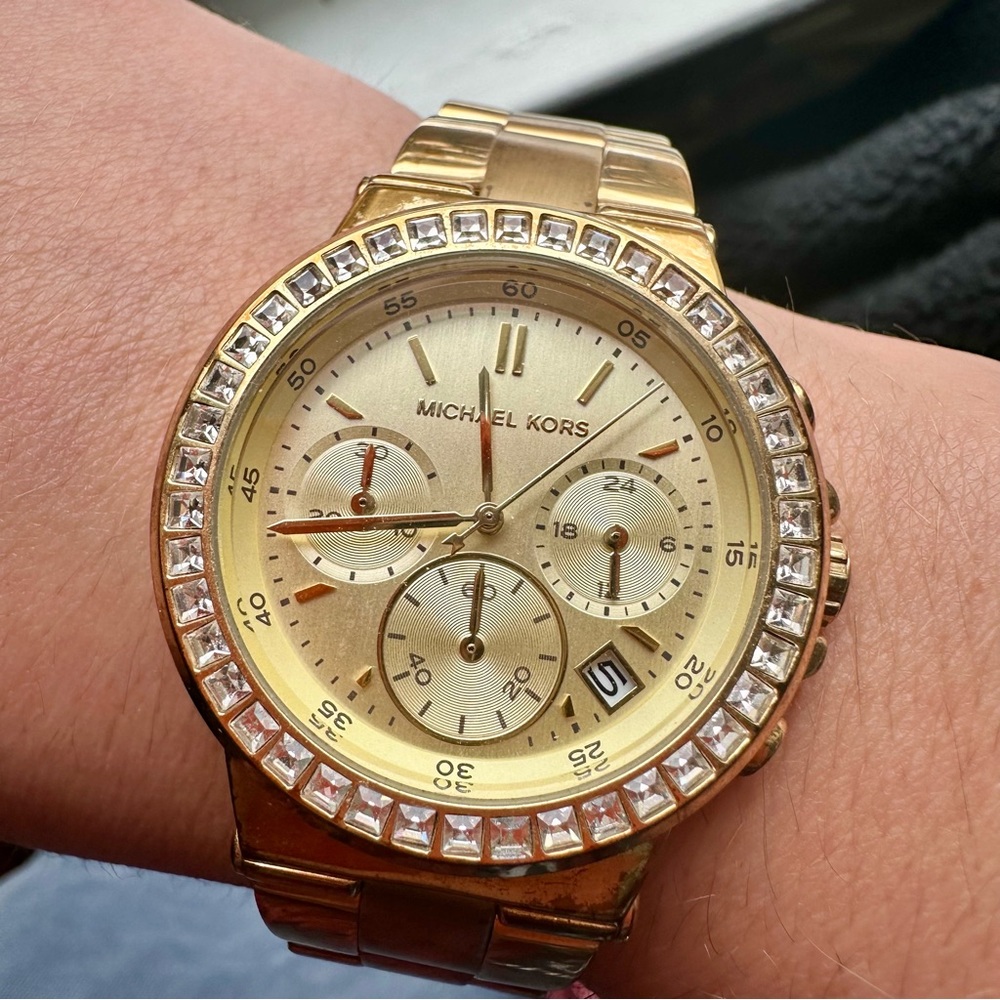 Michael Kors MK5623 Gold Dylan Ladies Wrist Watch-Oversized-Gently Used